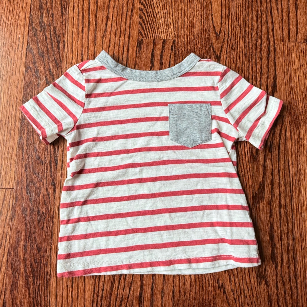 Set of 2 Old Navy Striped Boy T-shirts - Size 12 -18 months - Picture 4 of 6